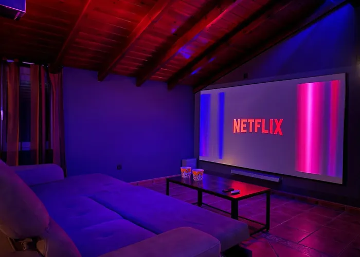 Chalet El Parral - Piscina Y Sala De Cine